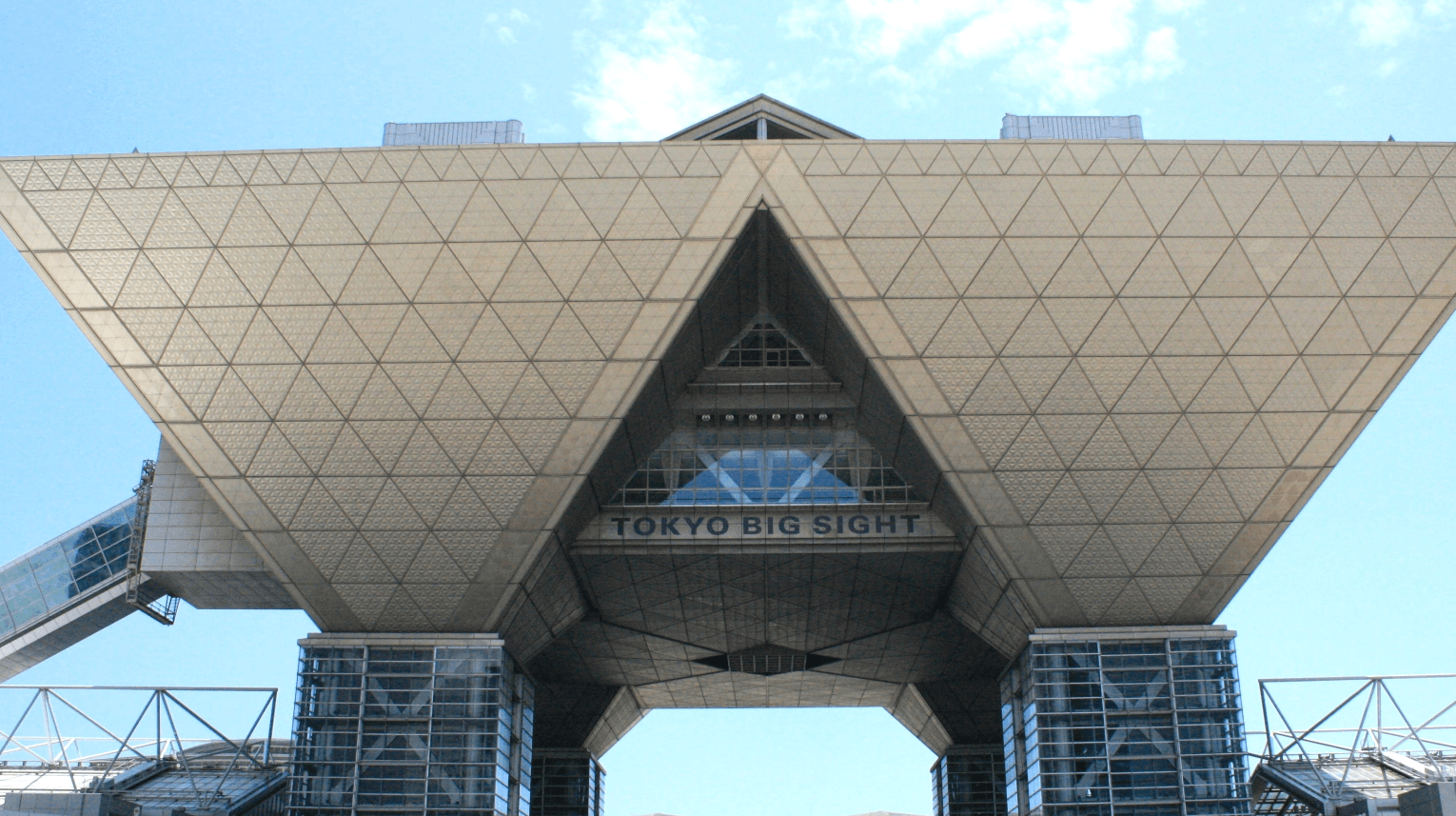 鹏成科技精彩亮相 Logis-Tech Tokyo 2026｜全场景电池方案，链接物流未来